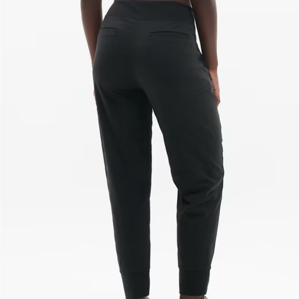 NWT Athleta Trekkie North Jogger Pants Black Size 4 Petite Hiking Travel - Picture 6 of 6